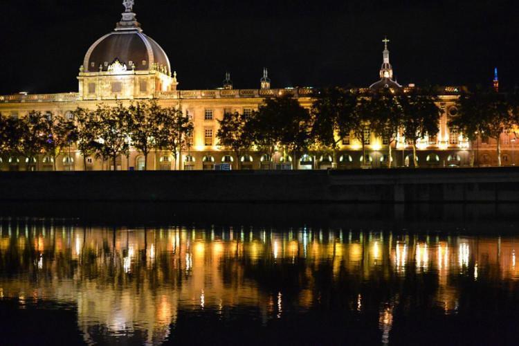 Апартаменты Cocon Cordeliers / 4 Voyageurs Лион Экстерьер фото